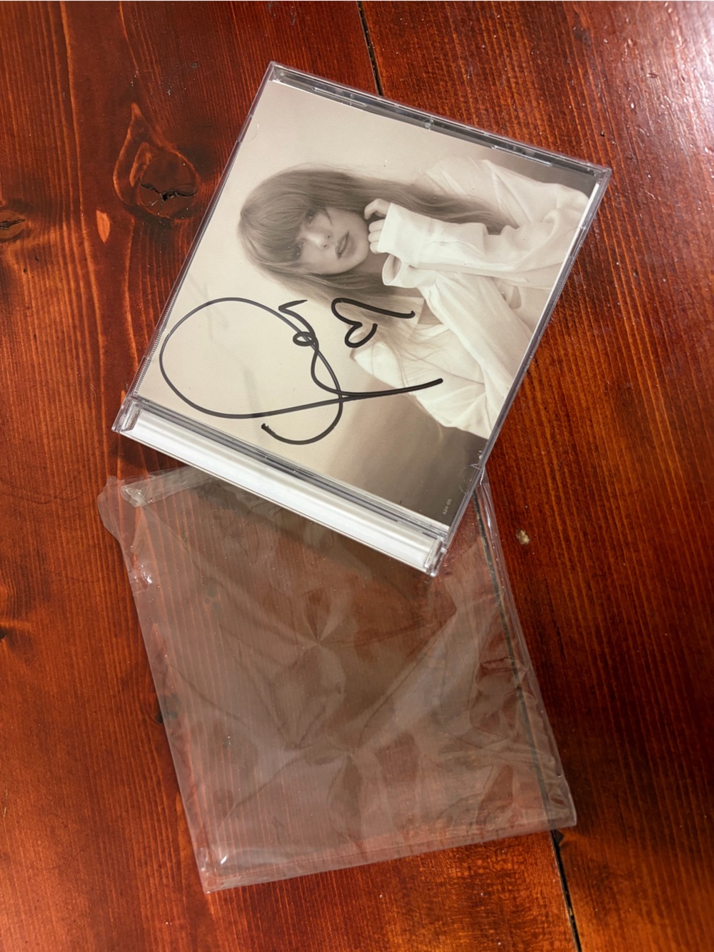 SIGNED Taylor Swift - The Tortured Poets Department CD - with Heart - Picture 6 of 6